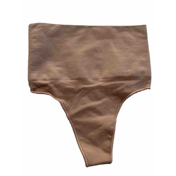 SKIMS Kim Kardashian Core Control Thong Brown Size S/M SH-THG-0108 NWOT - Picture 1 of 8